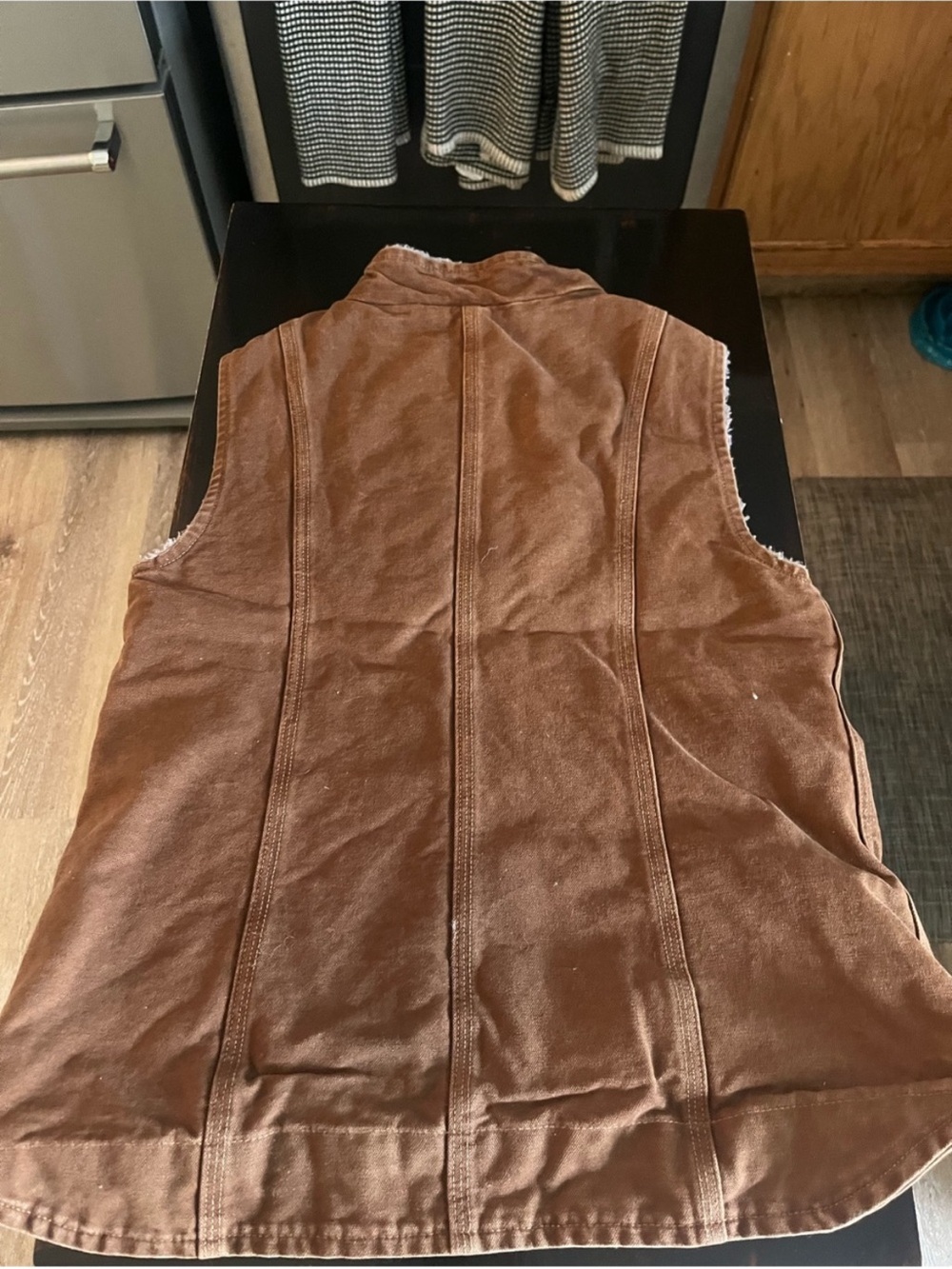 Carhartt women's Brown Sherpa Lined Work Vest - Picture 2 of 3